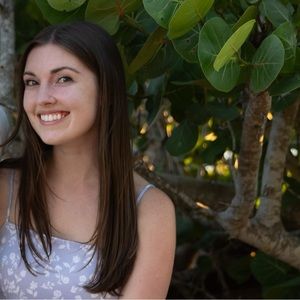 Meet your Posher, Dana